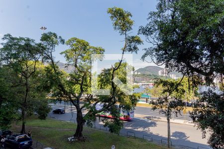 Apartamento para alugar com 177m², 3 quartos e sem vaga Apartamento para alugar com 177m², 3 quartos e sem vagaVista da Varanda