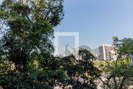 Apartamento para alugar com 177m², 3 quartos e sem vaga Apartamento para alugar com 177m², 3 quartos e sem vagaVista da Varanda