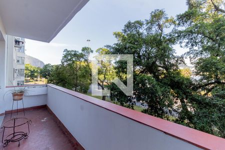Apartamento para alugar com 177m², 3 quartos e sem vaga Apartamento para alugar com 177m², 3 quartos e sem vagaVaranda dos quartos
