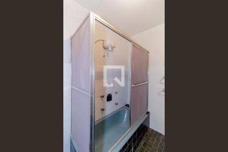 Apartamento para alugar com 177m², 3 quartos e sem vaga Apartamento para alugar com 177m², 3 quartos e sem vagaBanheiro
