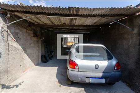 Casa à venda com 240m², 2 quartos e 2 vagas Casa à venda com 240m², 2 quartos e 2 vagasGaragem