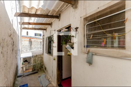 Casa à venda com 240m², 2 quartos e 2 vagas Casa à venda com 240m², 2 quartos e 2 vagasCorredor