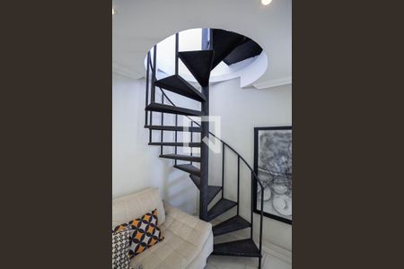 Apartamento à venda com 110m², 3 quartos e 1 vagaEscada