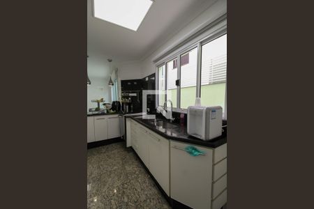 Casa à venda com 180m², 3 quartos e 4 vagasCozinha