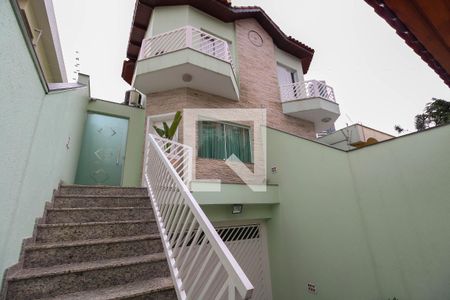 Casa à venda com 180m², 3 quartos e 4 vagasFachada