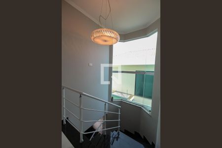 Casa à venda com 180m², 3 quartos e 4 vagasEscada