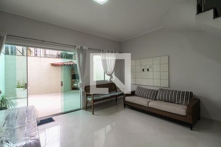 Casa à venda com 180m², 3 quartos e 4 vagasÁrea comum - Churrasqueira