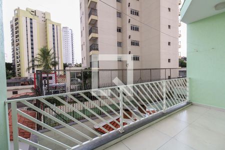 Casa à venda com 180m², 3 quartos e 4 vagasVaranda Externa