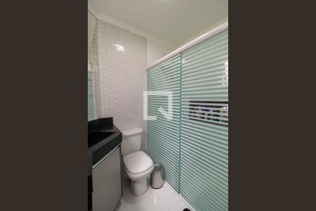 Casa à venda com 180m², 3 quartos e 4 vagasBanheiro Suíte 2