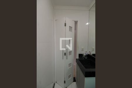 Casa à venda com 180m², 3 quartos e 4 vagasBanheiro Suíte 3