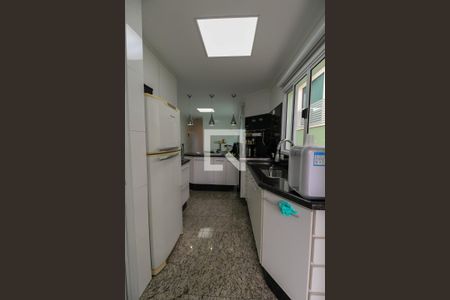 Casa à venda com 180m², 3 quartos e 4 vagasCozinha