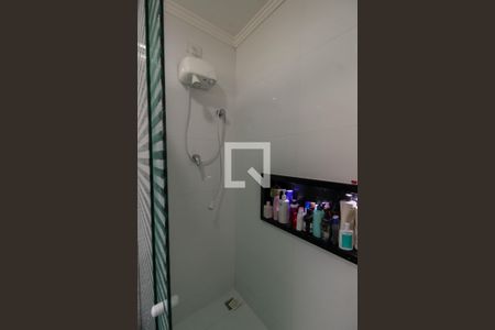 Casa à venda com 180m², 3 quartos e 4 vagasBanheiro Suíte 2