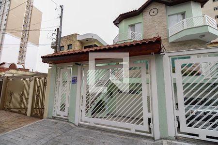 Casa à venda com 180m², 3 quartos e 4 vagasFachada
