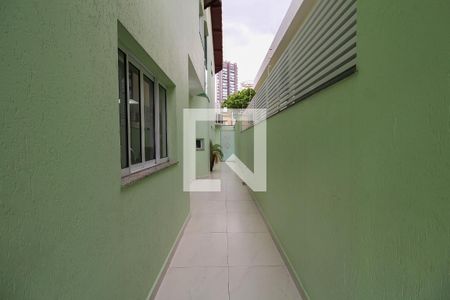 Casa à venda com 180m², 3 quartos e 4 vagasCorredor Externo