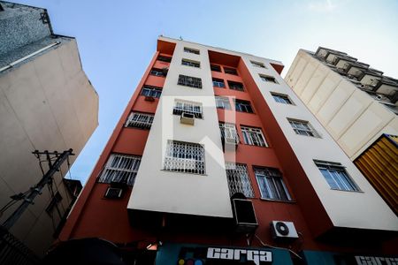 Apartamento à venda com 75m², 3 quartos e sem vaga Apartamento à venda com 75m², 3 quartos e sem vagaFachada