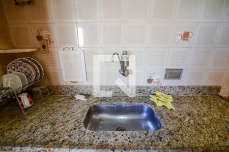 Apartamento à venda com 75m², 3 quartos e sem vaga Apartamento à venda com 75m², 3 quartos e sem vagaCozinha e Área de Serviço