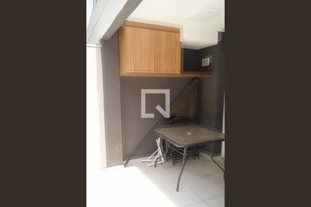 Apartamento para alugar com 30m², 2 quartos e sem vaga Apartamento para alugar com 30m², 2 quartos e sem vagaVaranda