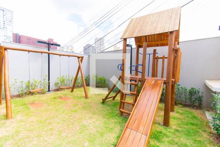 Apartamento para alugar com 28m², 1 quarto e sem vaga Apartamento para alugar com 28m², 1 quarto e sem vagaÁrea comum - Playground