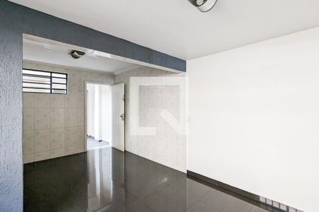 Casa à venda com 175m², 3 quartos e 2 vagas Casa à venda com 175m², 3 quartos e 2 vagasCozinha