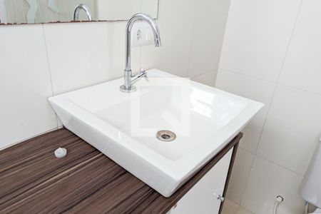 Casa à venda com 175m², 3 quartos e 2 vagas Casa à venda com 175m², 3 quartos e 2 vagasBanheiro da suíte