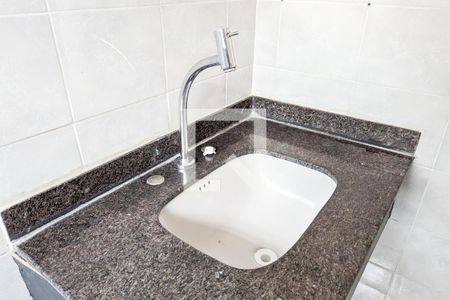 Casa à venda com 175m², 3 quartos e 2 vagas Casa à venda com 175m², 3 quartos e 2 vagasBanheiro