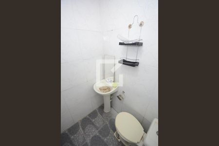 Banheiro Social de kitnet/studio para alugar com 1 quarto, 21m² em Botafogo, Rio de Janeiro