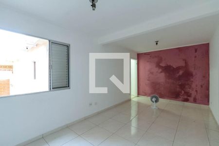 Casa para alugar com 160m², 3 quartos e 3 vagas Casa para alugar com 160m², 3 quartos e 3 vagasSuíte
