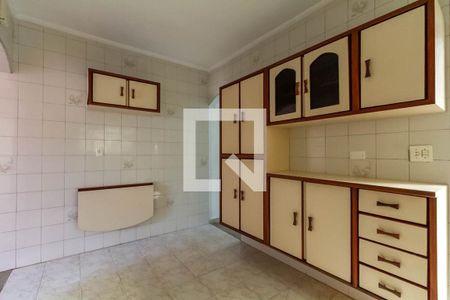 Casa para alugar com 160m², 3 quartos e 3 vagas Casa para alugar com 160m², 3 quartos e 3 vagasCozinha