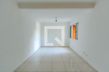 Casa para alugar com 160m², 3 quartos e 3 vagas Casa para alugar com 160m², 3 quartos e 3 vagasSuíte