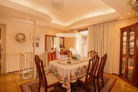 Sala de Jantar de casa à venda com 4 quartos, 329m² em Jardim Itu, Porto Alegre