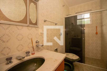 Casa à venda com 329m², 4 quartos e 3 vagas Casa à venda com 329m², 4 quartos e 3 vagasBanheiro Social