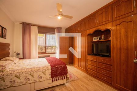 Casa à venda com 329m², 4 quartos e 3 vagas Casa à venda com 329m², 4 quartos e 3 vagasSuíte