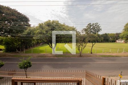 Casa à venda com 329m², 4 quartos e 3 vagas Casa à venda com 329m², 4 quartos e 3 vagasVista da Varanda da Sala
