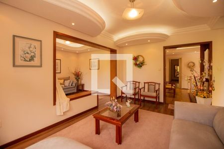 Sala de Estar de casa à venda com 4 quartos, 329m² em Jardim Itu, Porto Alegre