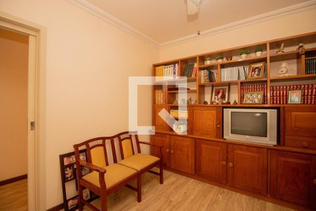 Casa à venda com 329m², 4 quartos e 3 vagas Casa à venda com 329m², 4 quartos e 3 vagasQuarto 1