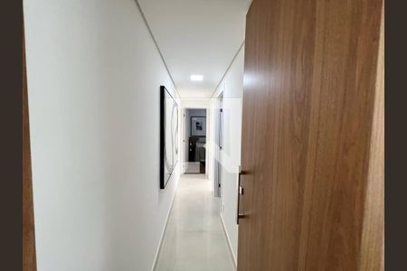 Apartamento para alugar com 60m², 2 quartos e 2 vagas Apartamento para alugar com 60m², 2 quartos e 2 vagasCorredor