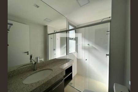 Apartamento para alugar com 60m², 2 quartos e 2 vagas Apartamento para alugar com 60m², 2 quartos e 2 vagasBanheiro