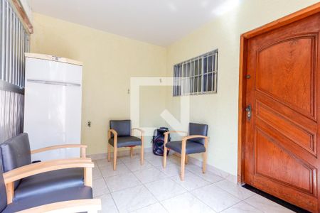 Casa à venda com 117m², 3 quartos e sem vaga Casa à venda com 117m², 3 quartos e sem vagaÁrea de Entrada