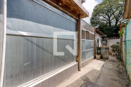 Casa à venda com 117m², 3 quartos e sem vaga Casa à venda com 117m², 3 quartos e sem vagaFachada