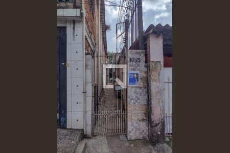 Casa à venda com 117m², 3 quartos e sem vaga Casa à venda com 117m², 3 quartos e sem vagaFachada