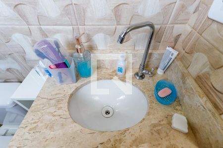 Casa à venda com 117m², 3 quartos e sem vaga Casa à venda com 117m², 3 quartos e sem vagaBanheiro