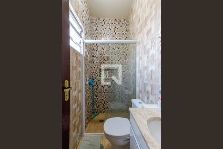 Casa à venda com 117m², 3 quartos e sem vaga Casa à venda com 117m², 3 quartos e sem vagaBanheiro