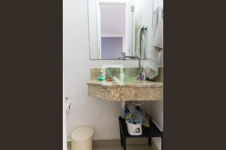 Lavabo   de casa de condomínio à venda com 2 quartos, 70m² em Vila Nilo, São Paulo