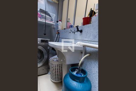 Casa de condomínio à venda com 70m², 2 quartos e 1 vaga Casa de condomínio à venda com 70m², 2 quartos e 1 vagaÁrea de Serviço