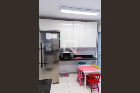 Casa de condomínio à venda com 70m², 2 quartos e 1 vaga Casa de condomínio à venda com 70m², 2 quartos e 1 vagaCozinha