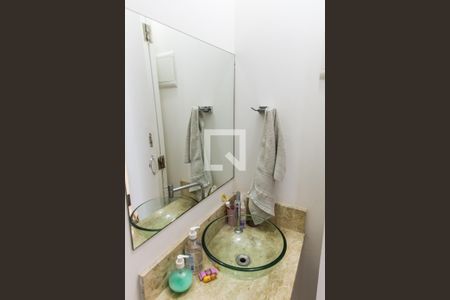 Lavabo   de casa de condomínio à venda com 2 quartos, 70m² em Vila Nilo, São Paulo
