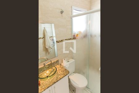 Casa de condomínio à venda com 70m², 2 quartos e 1 vaga Casa de condomínio à venda com 70m², 2 quartos e 1 vagaBanheiro da Suíte 1