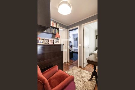 Apartamento à venda com 129m², 3 quartos e 2 vagas Apartamento à venda com 129m², 3 quartos e 2 vagasCorredor para quartos