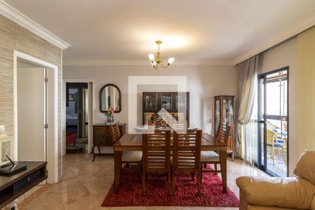 Apartamento à venda com 129m², 3 quartos e 2 vagas Apartamento à venda com 129m², 3 quartos e 2 vagasSala