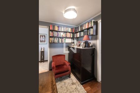 Apartamento à venda com 129m², 3 quartos e 2 vagas Apartamento à venda com 129m², 3 quartos e 2 vagasCorredor para quartos